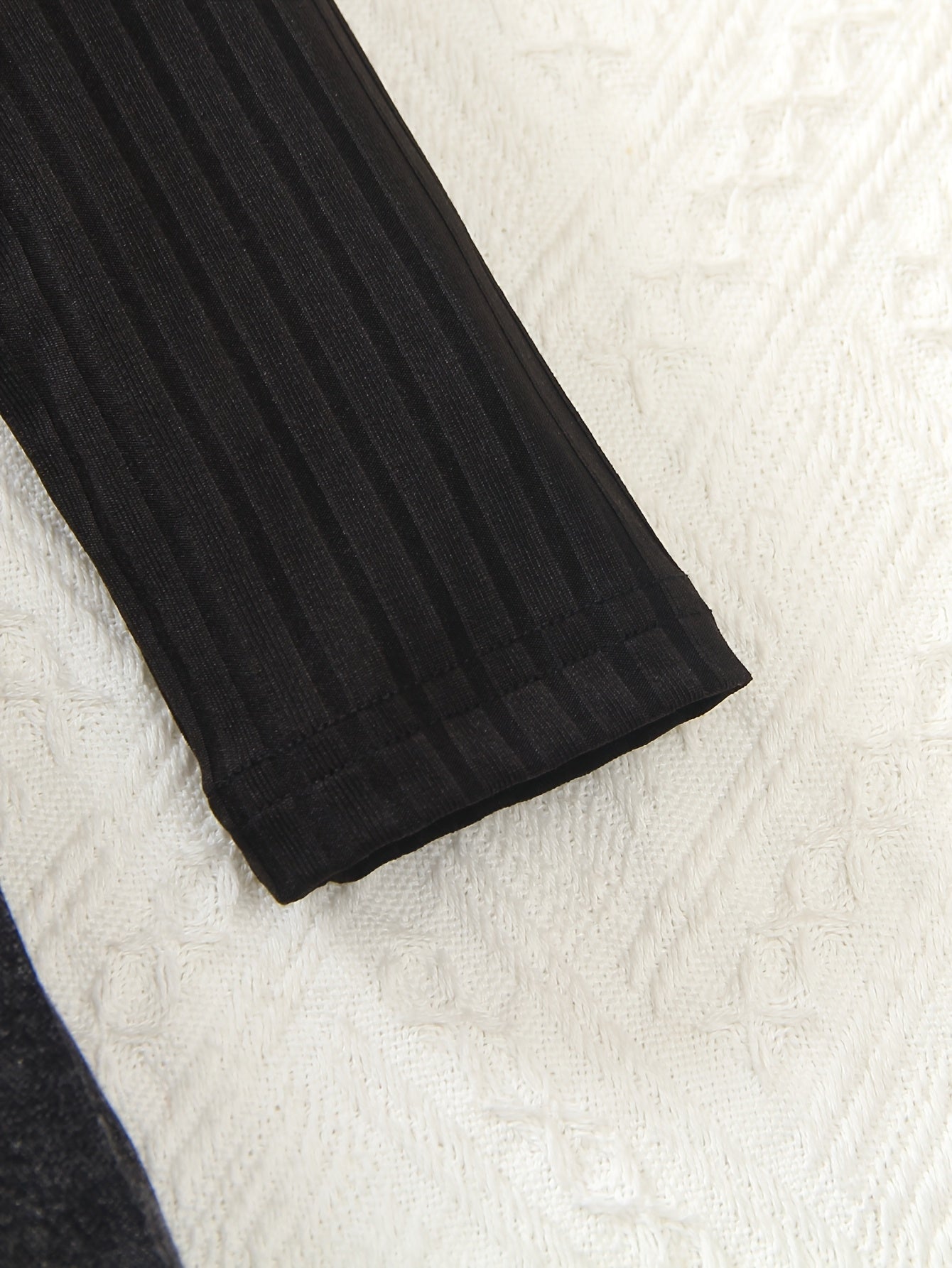 Sync. Coltrui met Denim Rok