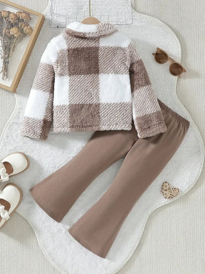 SYNC. Cozy Chic Set